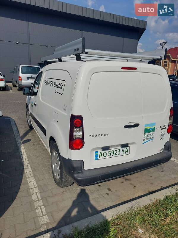 Грузовой фургон Peugeot Partner 2018 в Ужгороде