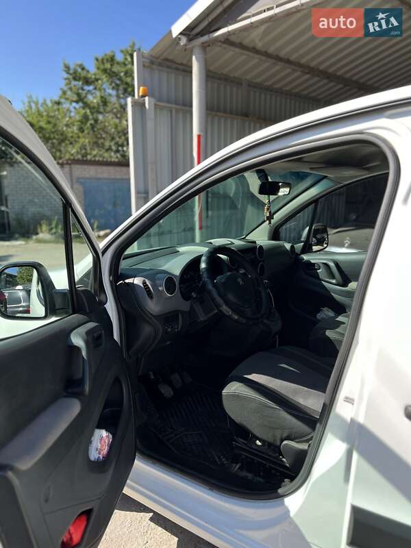 Минивэн Peugeot Partner 2016 в Запорожье фото 9 Минивэн Peugeot Partner 2016 в Запорожье