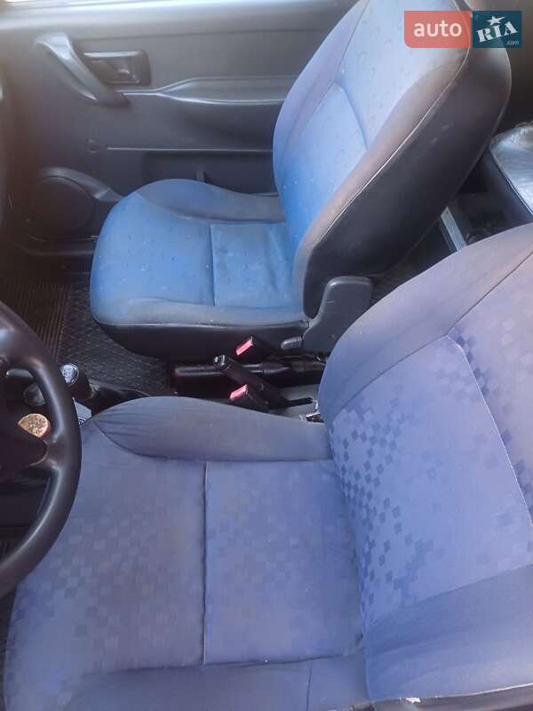 Мінівен Peugeot Partner 2005 в Львові фото 13 Мінівен Peugeot Partner 2005 в Львові