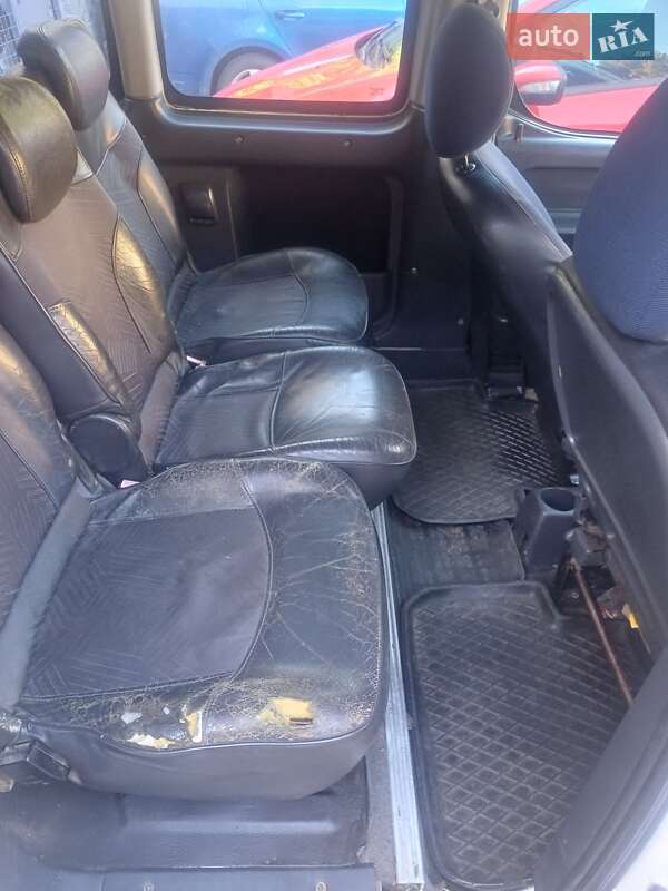 Мінівен Peugeot Partner 2005 в Львові фото 17 Мінівен Peugeot Partner 2005 в Львові