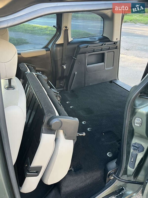 Минивэн Peugeot Partner 2011 в Ровно