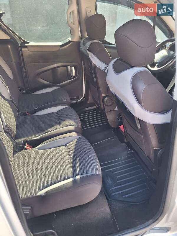 Минивэн Peugeot Partner 2010 в Снятине фото 10 Минивэн Peugeot Partner 2010 в Снятине