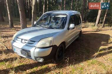 Мінівен Peugeot Partner 2004 в Турійську