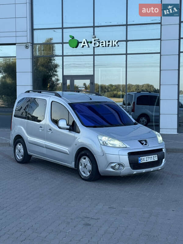 Минивэн Peugeot Partner 2010 в Хмельницком