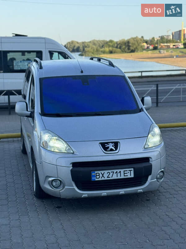 Минивэн Peugeot Partner 2010 в Хмельницком