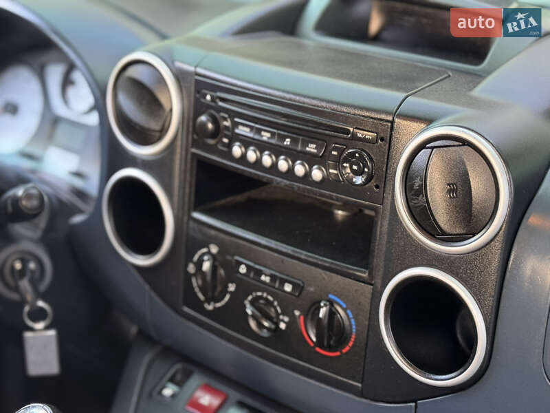 Минивэн Peugeot Partner 2010 в Хмельницком