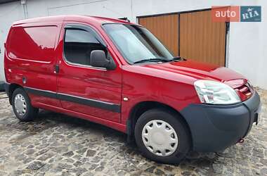 Вантажний фургон Peugeot Partner 2006 в Києві