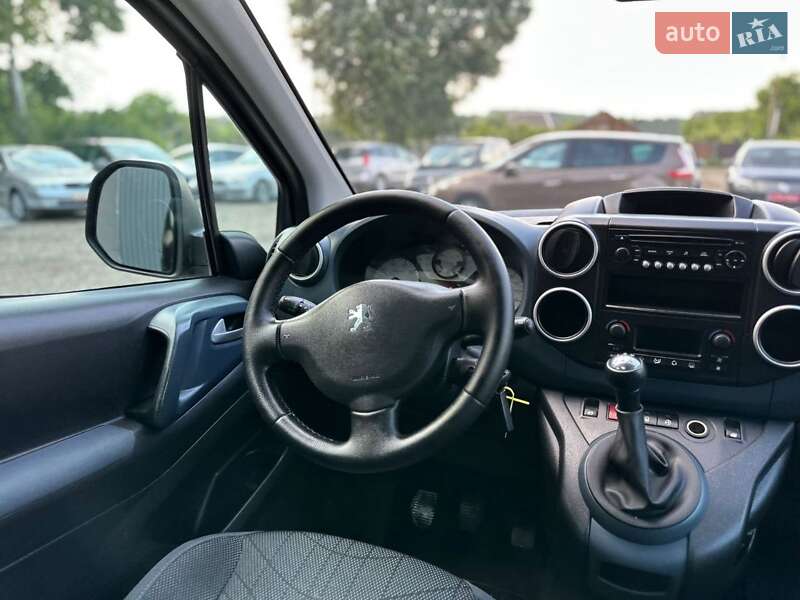 Минивэн Peugeot Partner 2011 в Ивано-Франковске