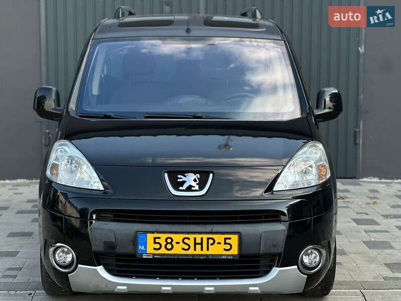 Минивэн Peugeot Partner 2011 в Ивано-Франковске