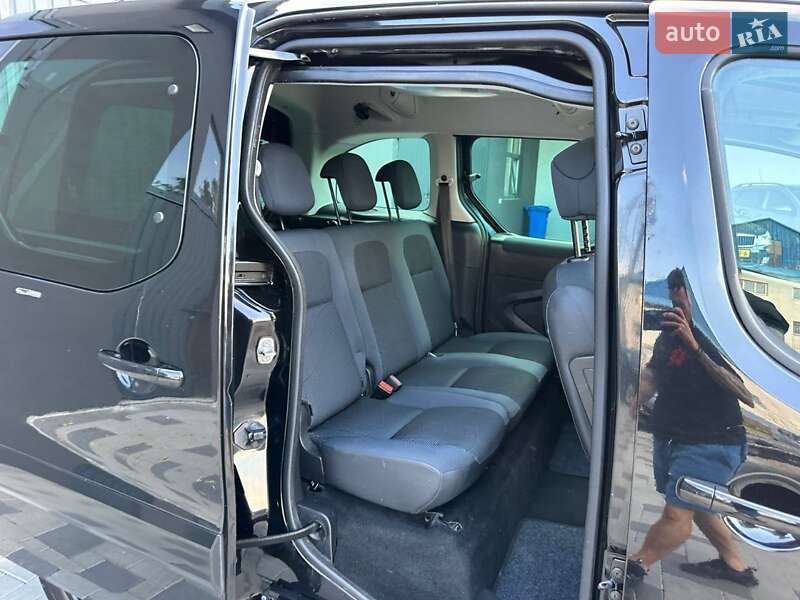 Минивэн Peugeot Partner 2011 в Ивано-Франковске