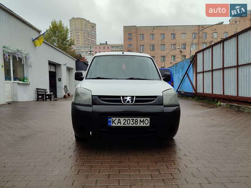 Вантажний фургон Peugeot Partner 2002 в Києві