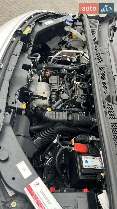 Вантажний фургон Peugeot Partner 2020 в Радивиліві