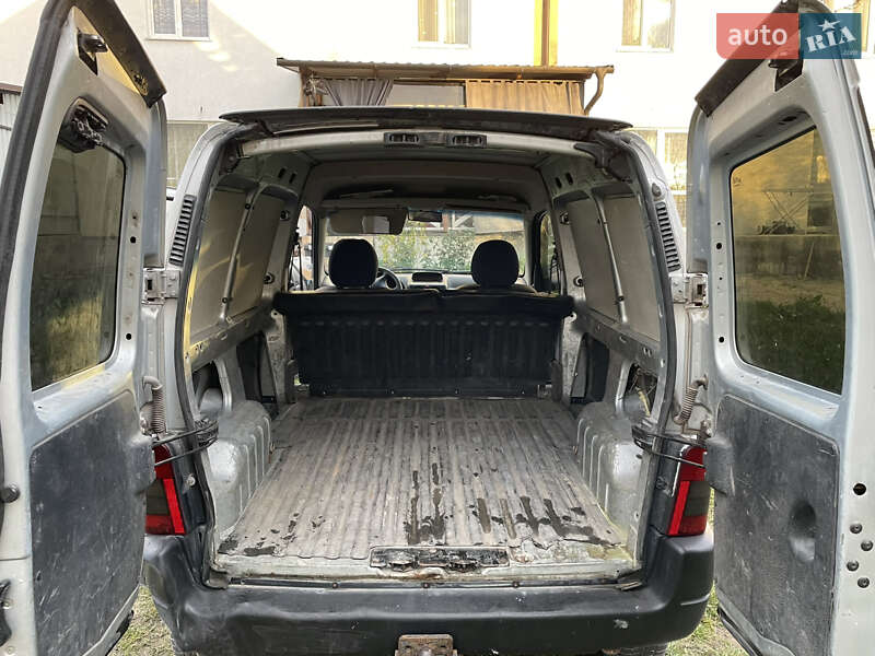 Грузовой фургон Peugeot Partner 2003 в Тернополе фото 13 Грузовой фургон Peugeot Partner 2003 в Тернополе