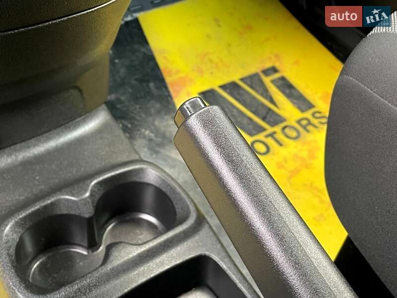 Грузовой фургон Peugeot Partner 2023 в Киеве фото 48 Грузовой фургон Peugeot Partner 2023 в Киеве