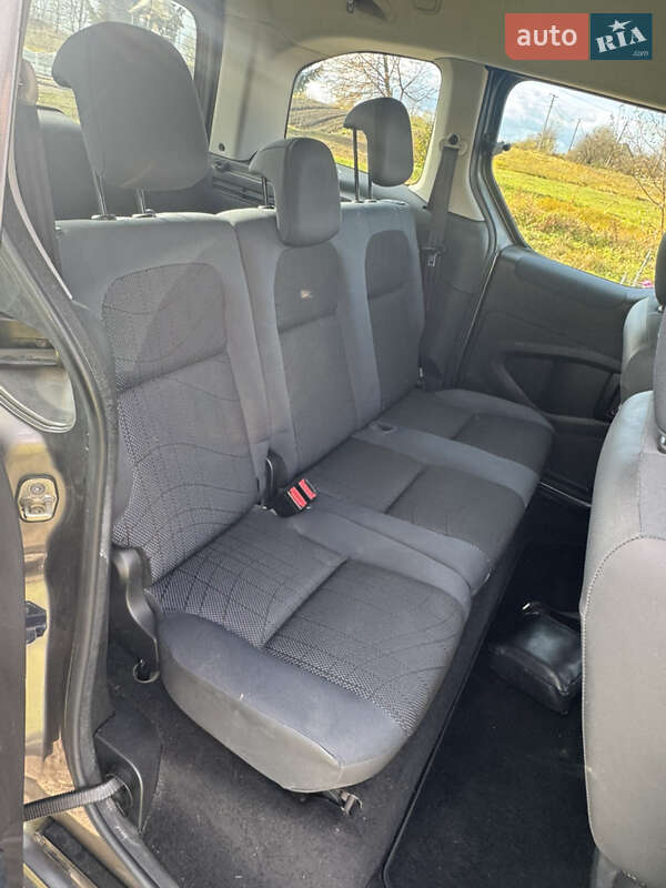 Мінівен Peugeot Partner 2011 в Калуші