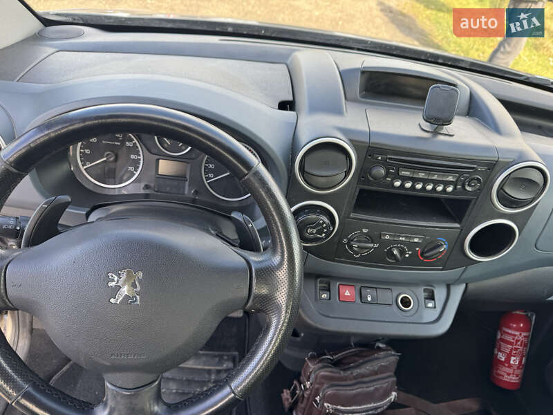 Мінівен Peugeot Partner 2011 в Калуші