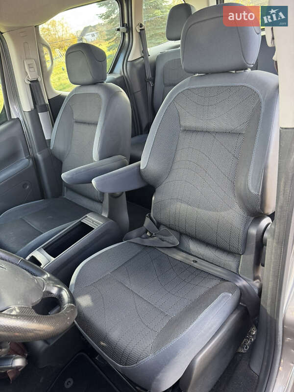 Мінівен Peugeot Partner 2011 в Калуші