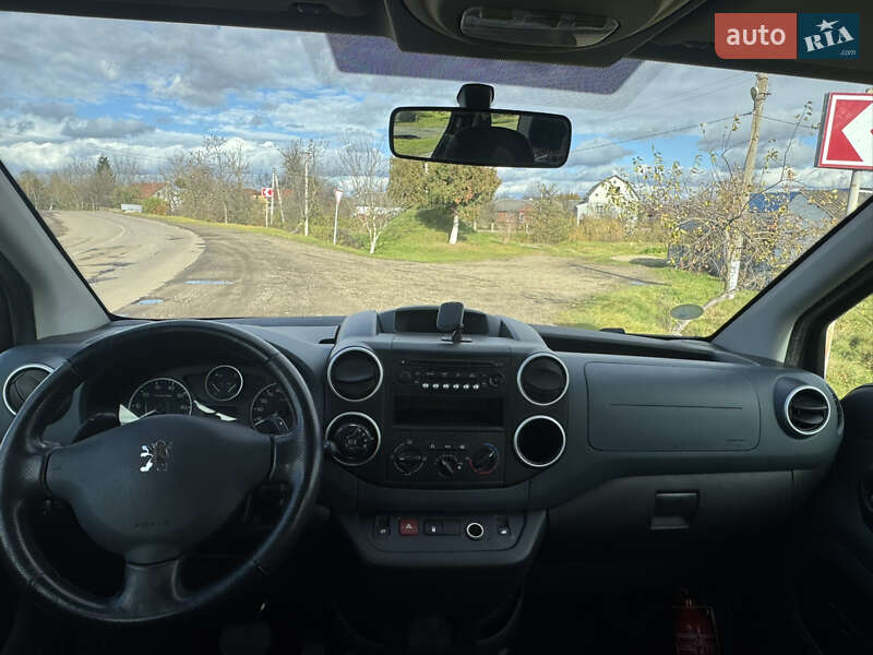 Мінівен Peugeot Partner 2011 в Калуші