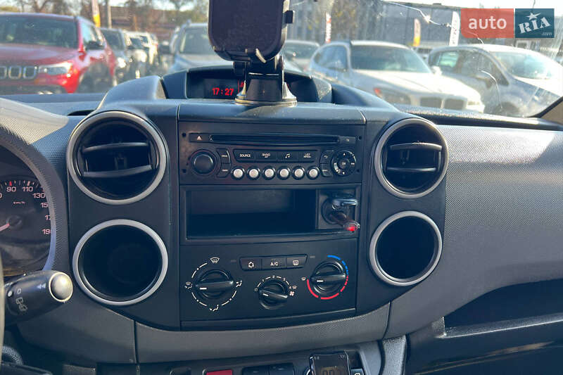 Грузовой фургон Peugeot Partner 2014 в Ивано-Франковске