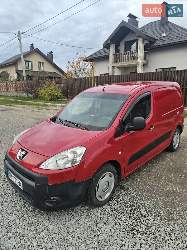Грузовой фургон Peugeot Partner 2010 в Житомире