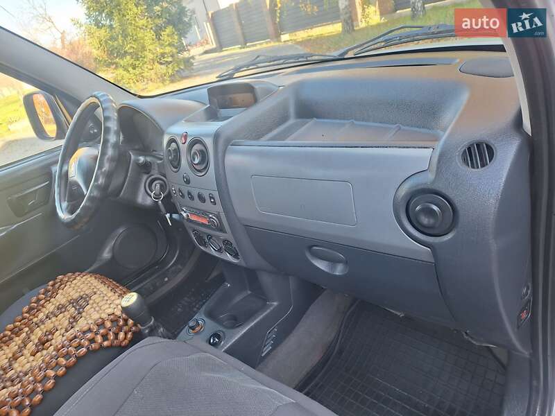 Мінівен Peugeot Partner 2007 в Чернівцях фото 25 Мінівен Peugeot Partner 2007 в Чернівцях