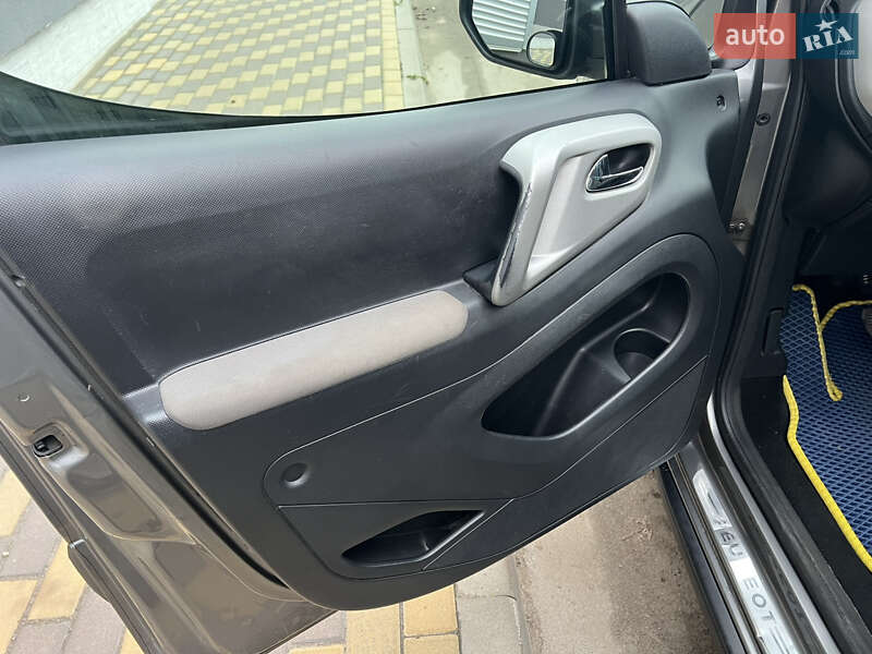 Минивэн Peugeot Partner 2009 в Киеве фото 12 Минивэн Peugeot Partner 2009 в Киеве