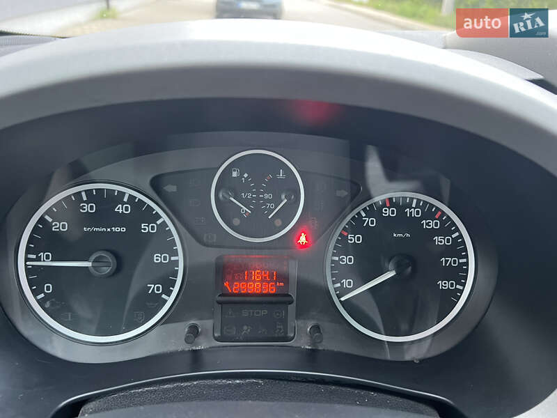 Минивэн Peugeot Partner 2009 в Киеве фото 25 Минивэн Peugeot Partner 2009 в Киеве