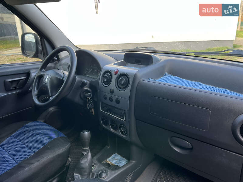 Минивэн Peugeot Partner 2004 в Болехове фото 8 Минивэн Peugeot Partner 2004 в Болехове