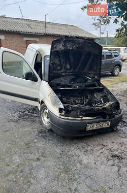 Вантажний фургон Peugeot Partner 2003 в Вінниці