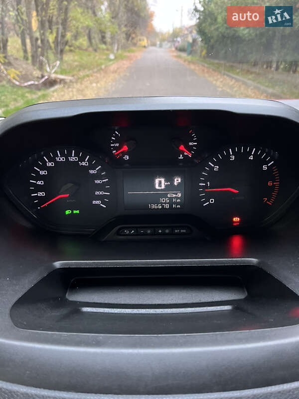 Грузовой фургон Peugeot Partner 2019 в Луцке фото 19 Грузовой фургон Peugeot Partner 2019 в Луцке