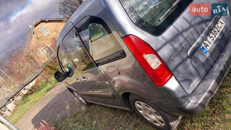 Минивэн Peugeot Partner 2010 в Ивано-Франковске