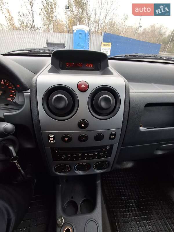 Грузовой фургон Peugeot Partner 2008 в Киеве