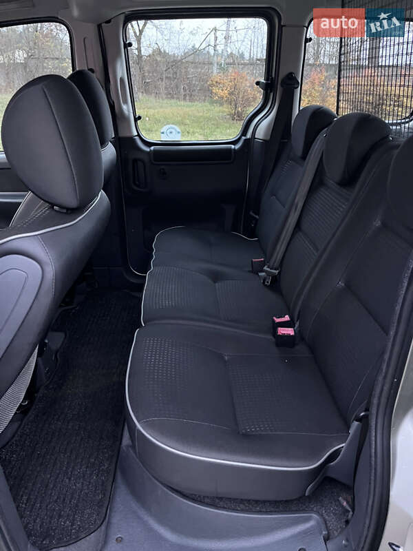 Мінівен Peugeot Partner 2007 в Києві