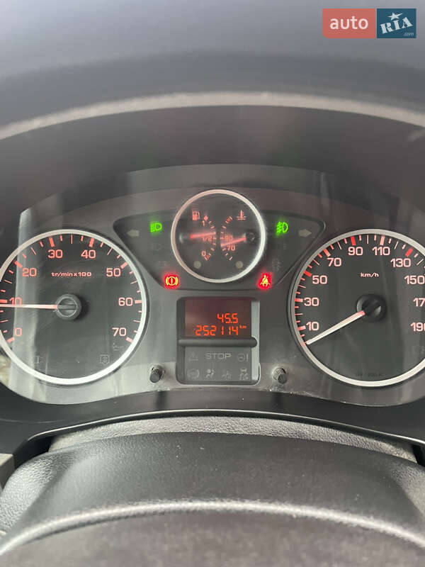 Минивэн Peugeot Partner 2008 в Чорткове