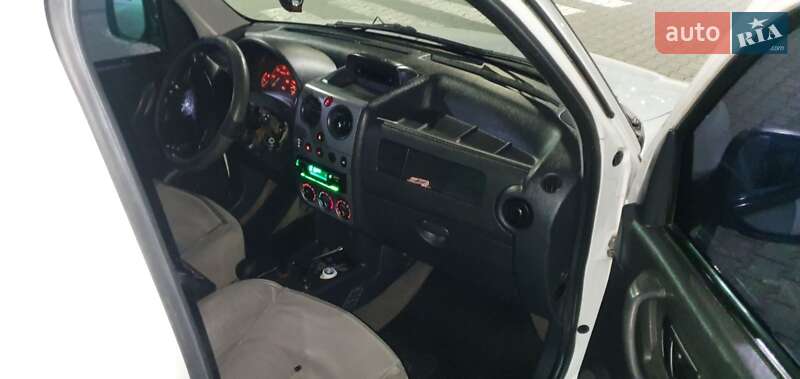 Минивэн Peugeot Partner 2004 в Черновцах