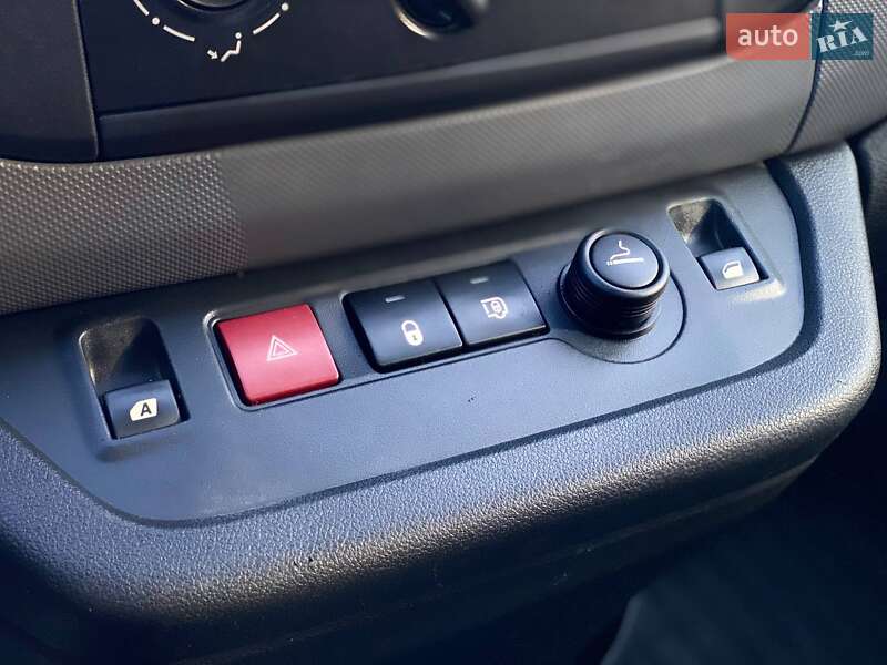 Минивэн Peugeot Partner 2016 в Киеве фото 26 Минивэн Peugeot Partner 2016 в Киеве
