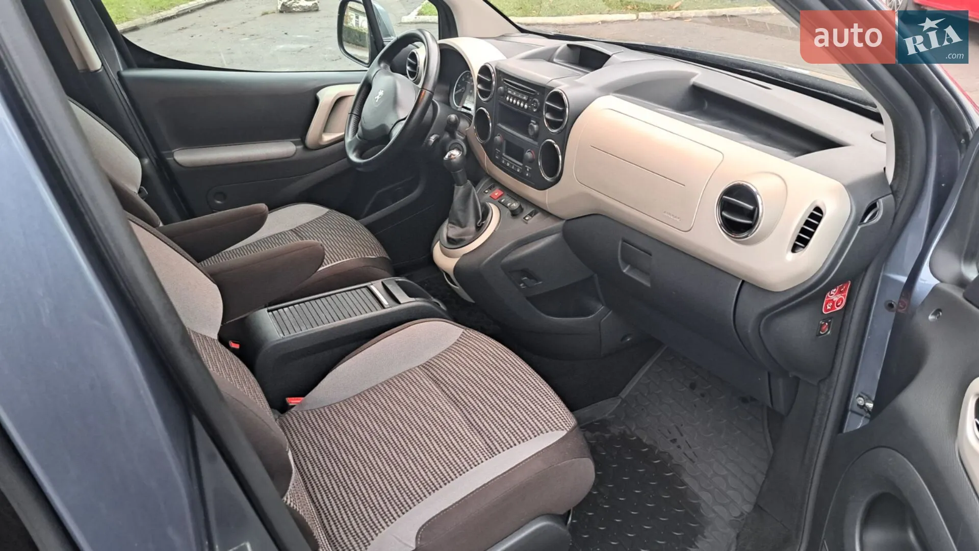 2012 Peugeot Partner - мініатюра 20