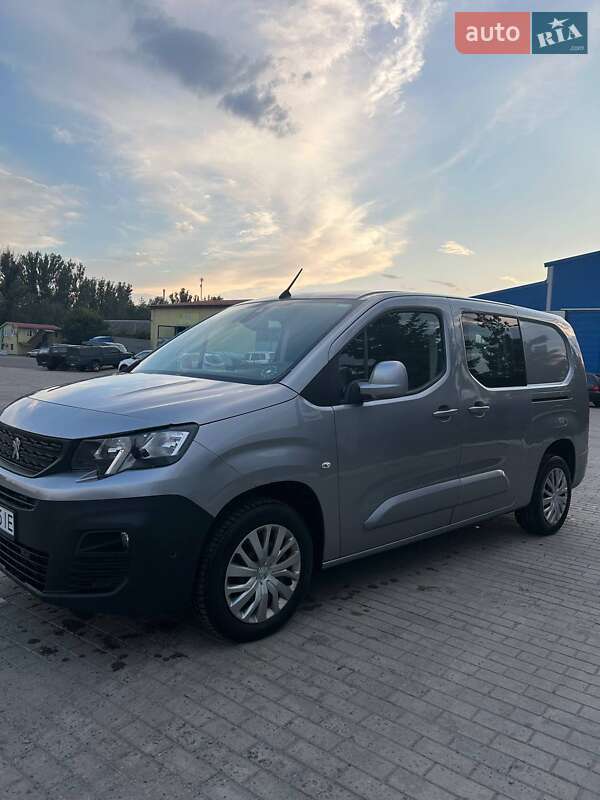 Вантажопасажирський фургон Peugeot Partner 2019 в Полтаві фото 9 Вантажопасажирський фургон Peugeot Partner 2019 в Полтаві