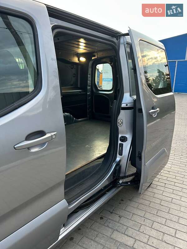Вантажопасажирський фургон Peugeot Partner 2019 в Полтаві фото 6 Вантажопасажирський фургон Peugeot Partner 2019 в Полтаві