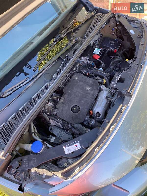 Вантажопасажирський фургон Peugeot Partner 2019 в Полтаві фото 21 Вантажопасажирський фургон Peugeot Partner 2019 в Полтаві