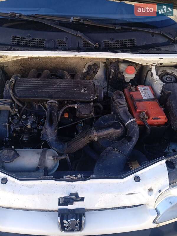 Минивэн Peugeot Partner 1998 в Бориславе