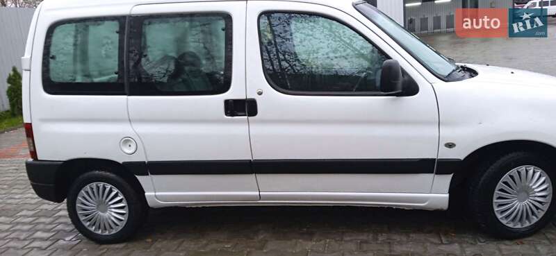 Минивэн Peugeot Partner 2003 в Костополе