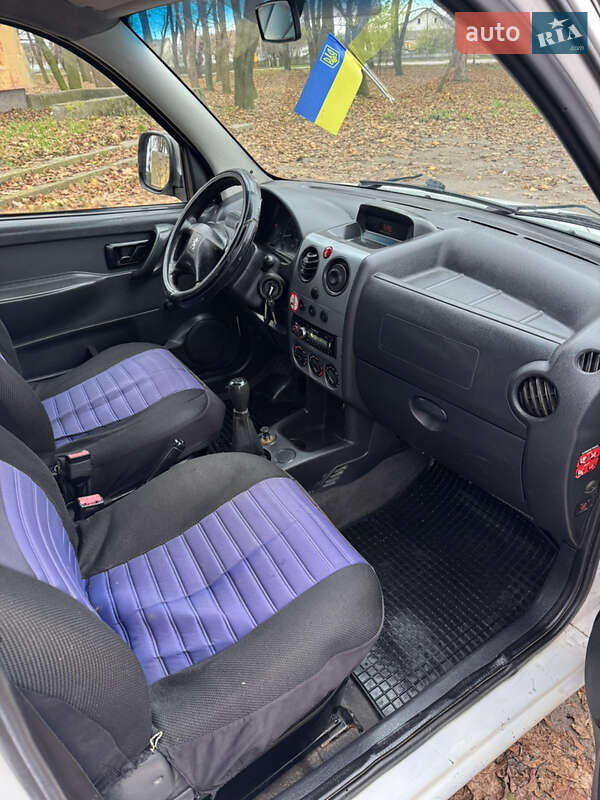 Минивэн Peugeot Partner 2008 в Ровно фото 12 Минивэн Peugeot Partner 2008 в Ровно