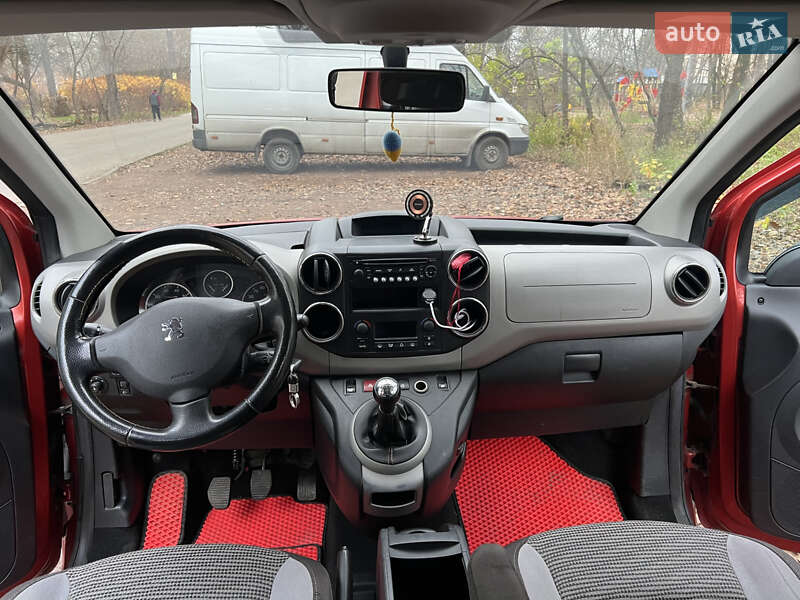 Минивэн Peugeot Partner 2010 в Киеве фото 20 Минивэн Peugeot Partner 2010 в Киеве