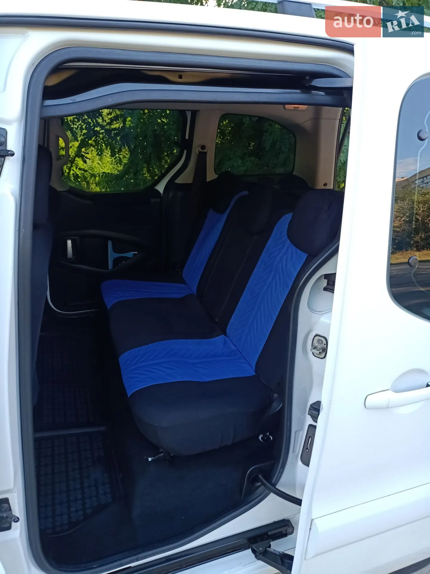 2015 Peugeot Partner - мініатюра 13