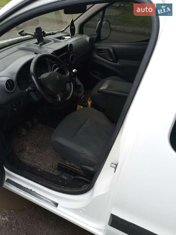 Минивэн Peugeot Partner 2008 в Малине фото 6 Минивэн Peugeot Partner 2008 в Малине