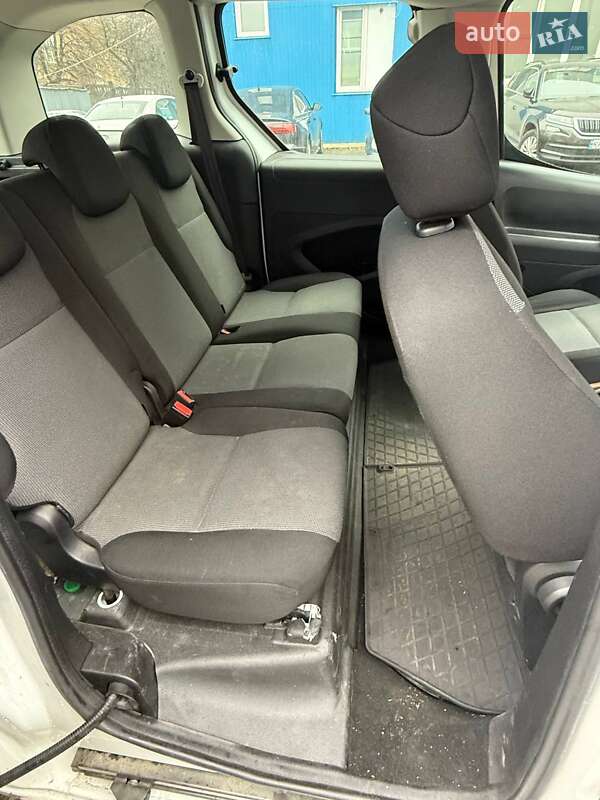 Минивэн Peugeot Partner 2017 в Киеве