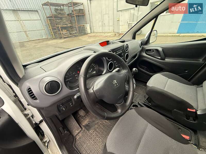 Минивэн Peugeot Partner 2017 в Киеве