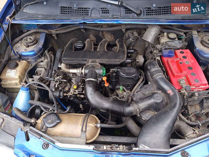 Мінівен Peugeot Partner 2001 в Шепетівці