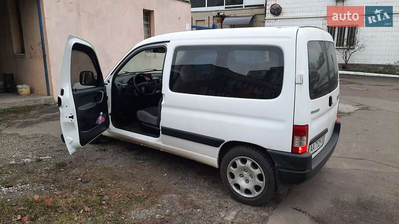 Мінівен Peugeot Partner 2007 в Києві